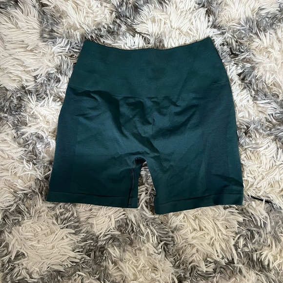 Alphalete Amplify Shorts in Pier Blue 4.5” - Picture 3 of 4